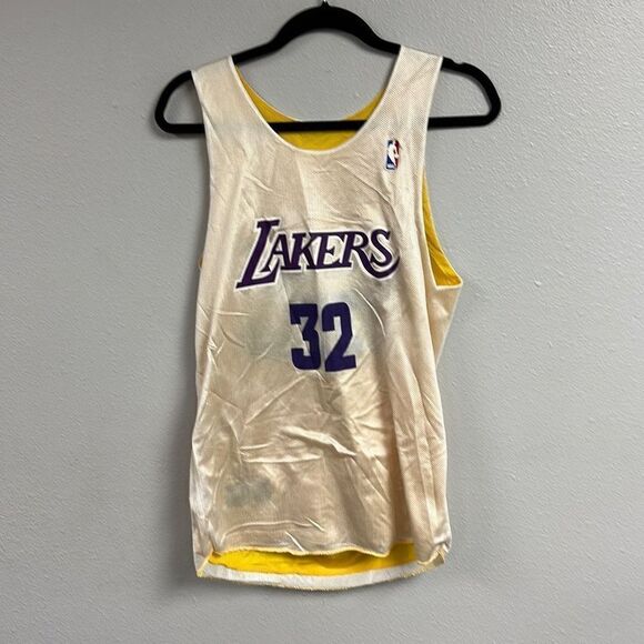 Alleson Athletic Men's Vintage Reversible Lakers Magic Johnson Reversible Jersey - Picture 6 of 7